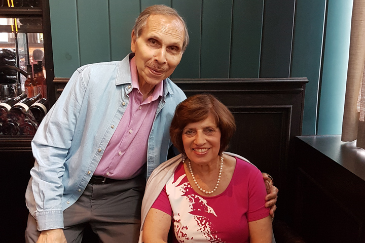 Long-term pancreatic cancer survivor Joel Weiss and his wife Debrah