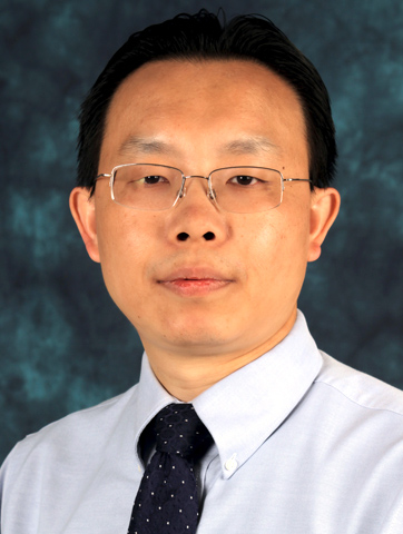 Photo portrait of pathologist Qiu Jinxin