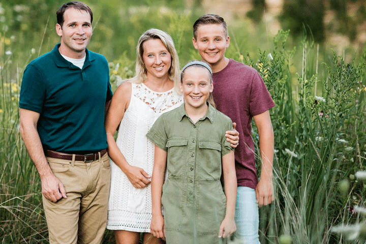 pancreatic cancer patient Kelly Pankratz and her family